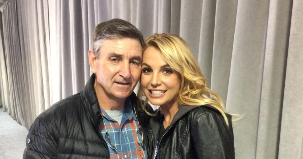 Britney Spears Checks Into Mental Health Facility