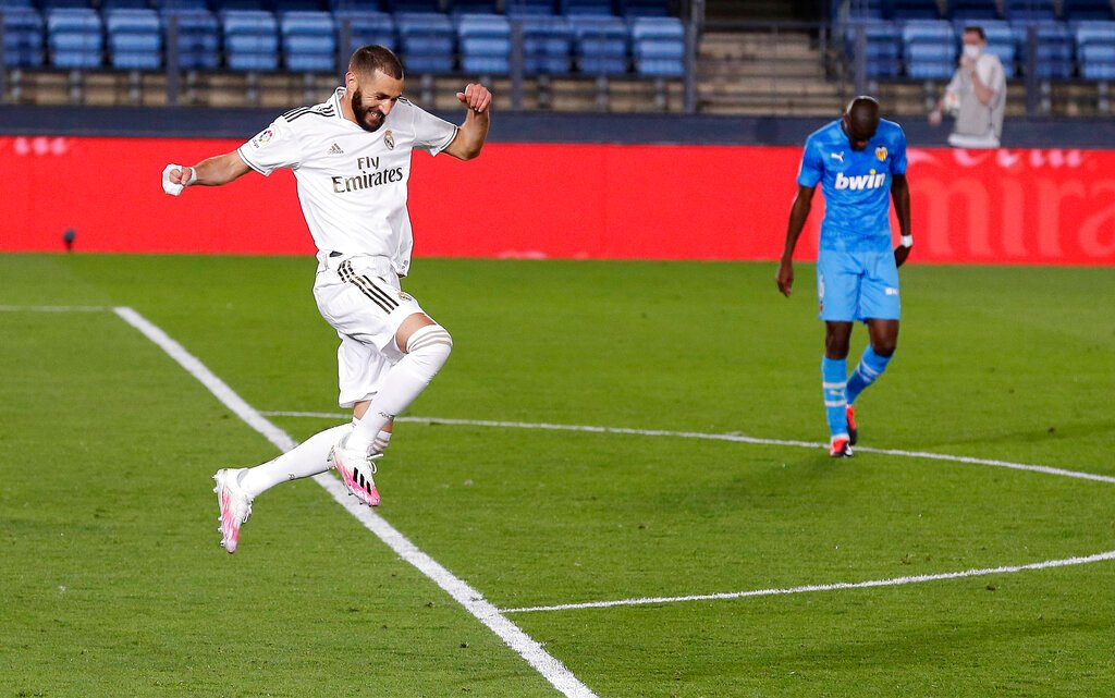 Karim Benzema Becomes Real Madrid'S Fifth All-Time Scorer