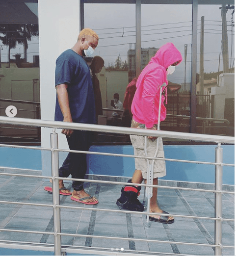 Davido Now Using Crutches, Fractures His Leg, (Photos)