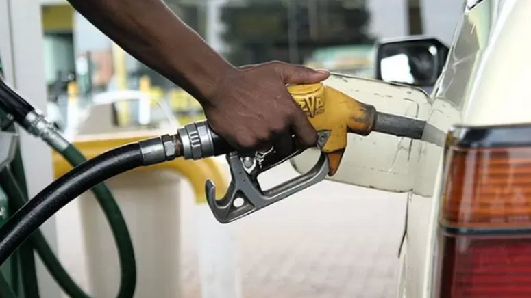 Fg Reduces Petrol Price To N 123.50