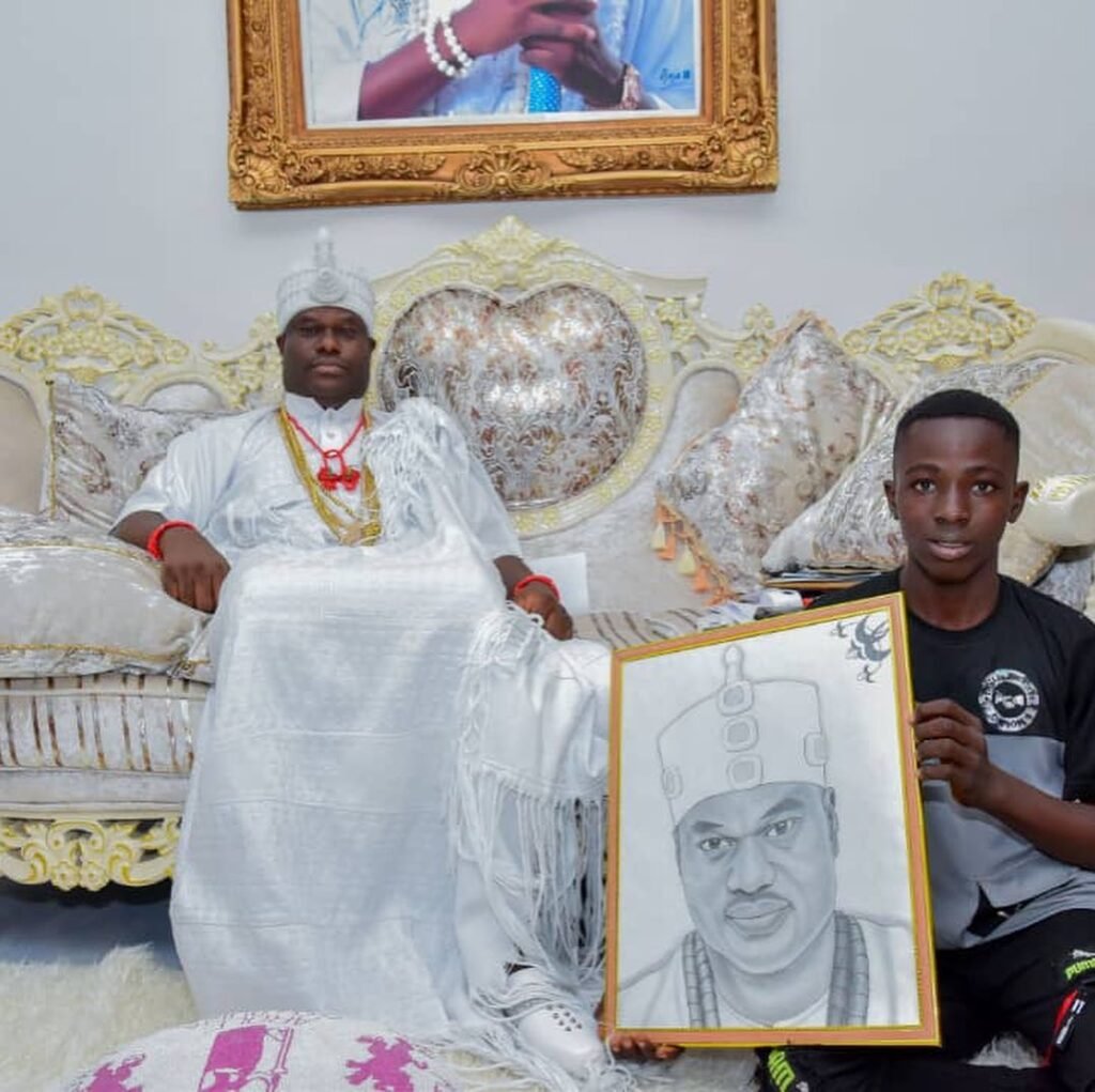 Ooni Of Ife Adopts Seventeen Years Old Artist.