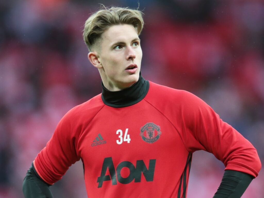 Dean Henderson Agrees To Terms With United