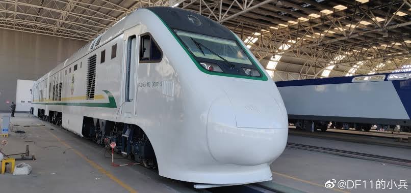 Fg Unveils New Trains For Lagos-Ibadan Railway