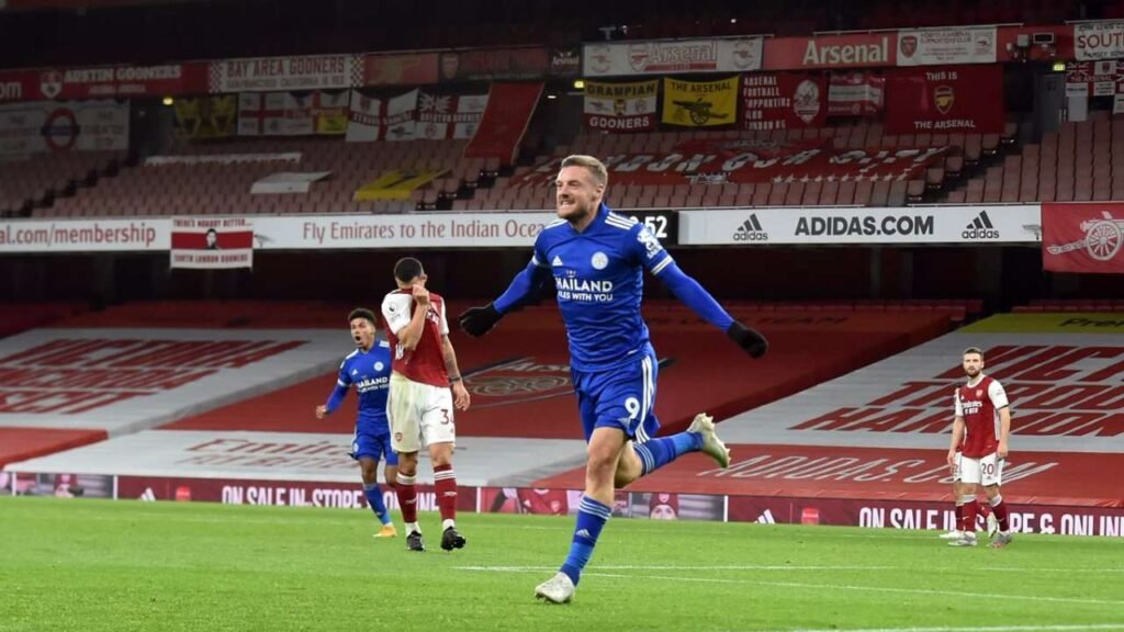 Jamie Vardy Scores Late Goal To Help Leicester Beat Arsenal