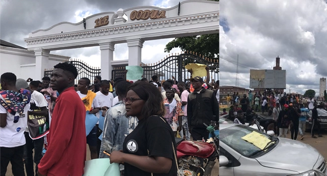 Protesters Take #Endsars Campaign To Ooni'S Palace