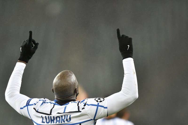 Lukaku Scores 2 Late Goals To Ensure Inter Win
