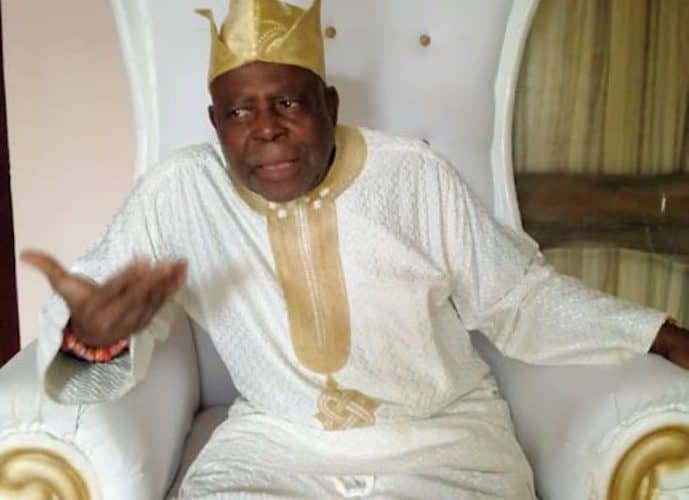 Ifa Priest, Elebuibon Lambasts Oluwo Of Iwo