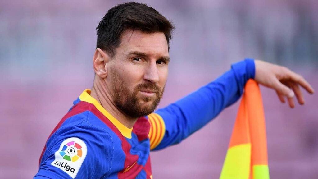 Lionel Messi Becomes Free Agent