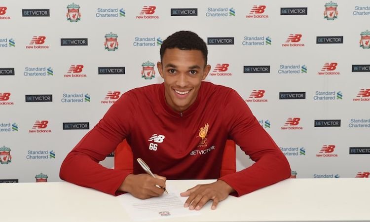 Alexander-Arnold Makes New Decision With Liverpool