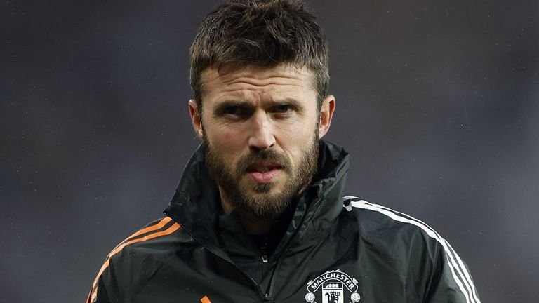 Michael Carrick To Oversee United Game With Arsenal