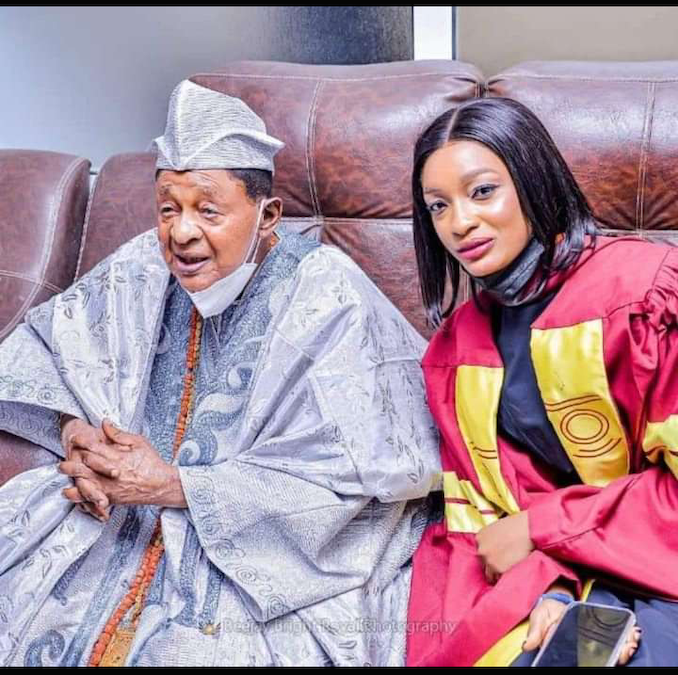 Alaafin Of Oyo'S Daughter Emerges Unilag Best Graduating Student
