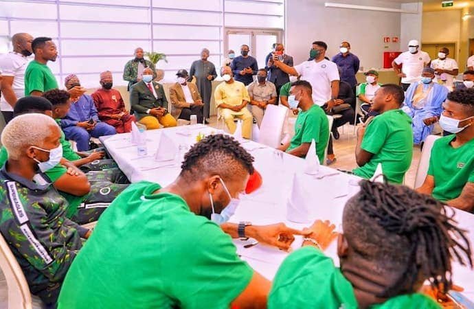 Babajide Sanwo-Olu, Sunday Dare, Others Visits Super Eagles Camp