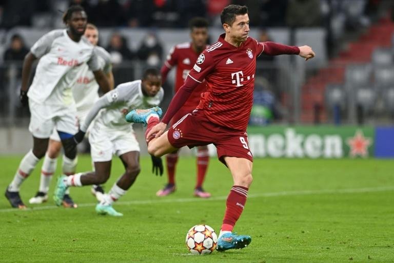 Lewandowski Breaks Record In Bayern 7-1 Win