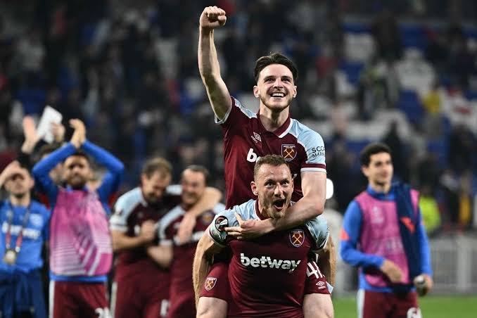 West Ham United Book Europa League Semifinal Ticket With Frankfurt