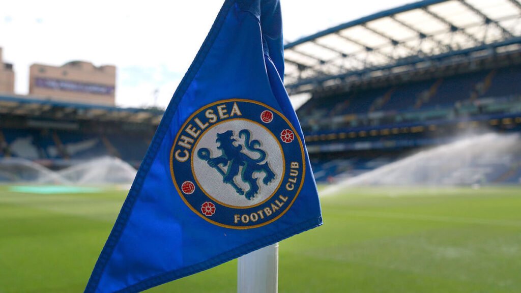 Heavy Blow Hits Chelsea As Top Official Steps Down Chelsea Chairman Bruce Buck Steps Down