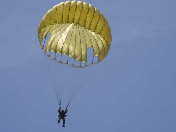 Nigerian Army Parachute Stunt For Independence Day Goes Bad Completely
