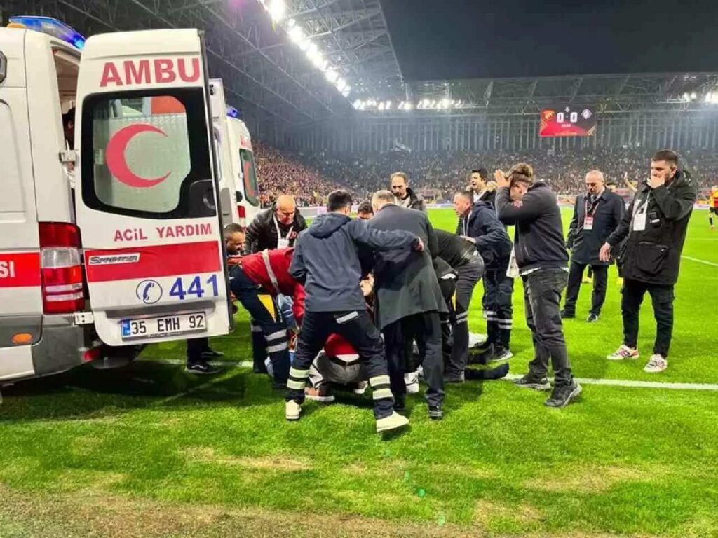 Goalkeeper Attacked In Derby Match In Turkey