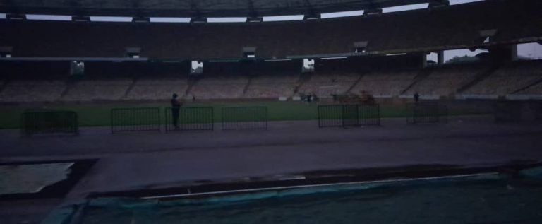 Super Eagles Faced To Train In Darkness