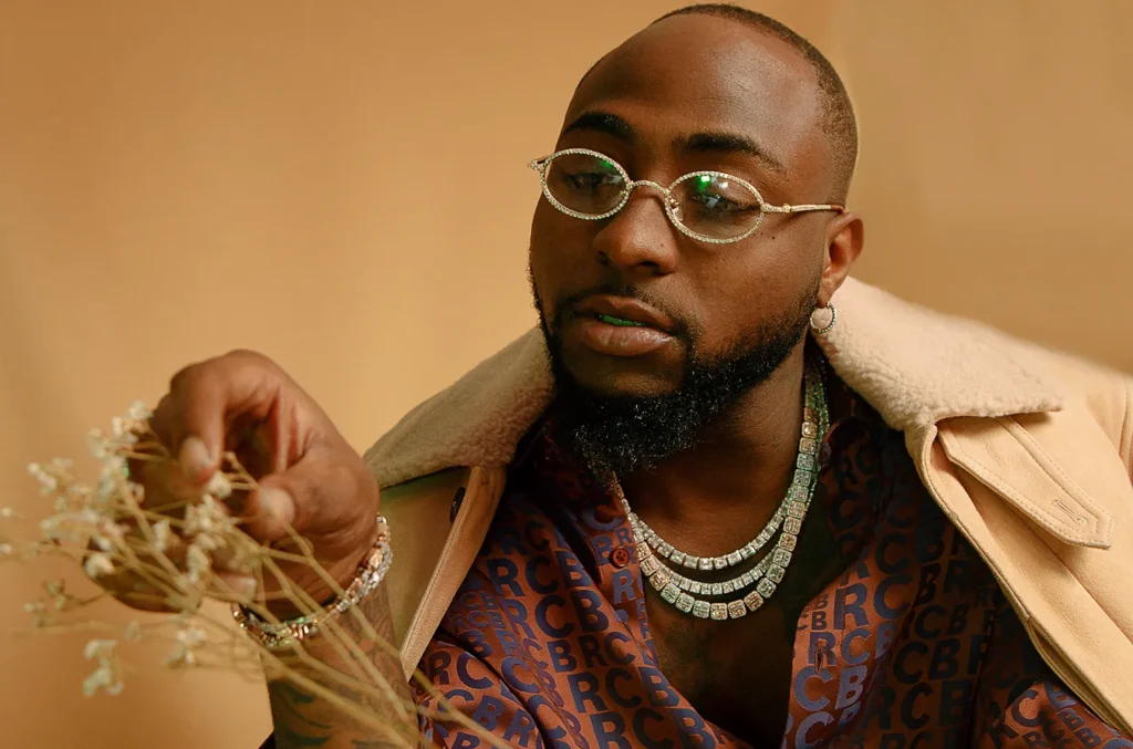 Davido Reacts To His Leaked Risque N@Ked Pictures