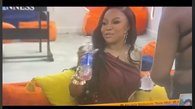 Bbnaija Season 9: Toke Makinwa Visits Big Brother Naija House, Engages Housemates In Candid Conversations